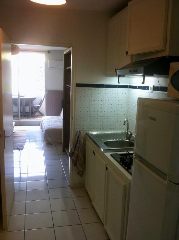 Ferienwohnung A Deux Pas De L'Ocean Saint-Gilles-les-Bains Exterior foto